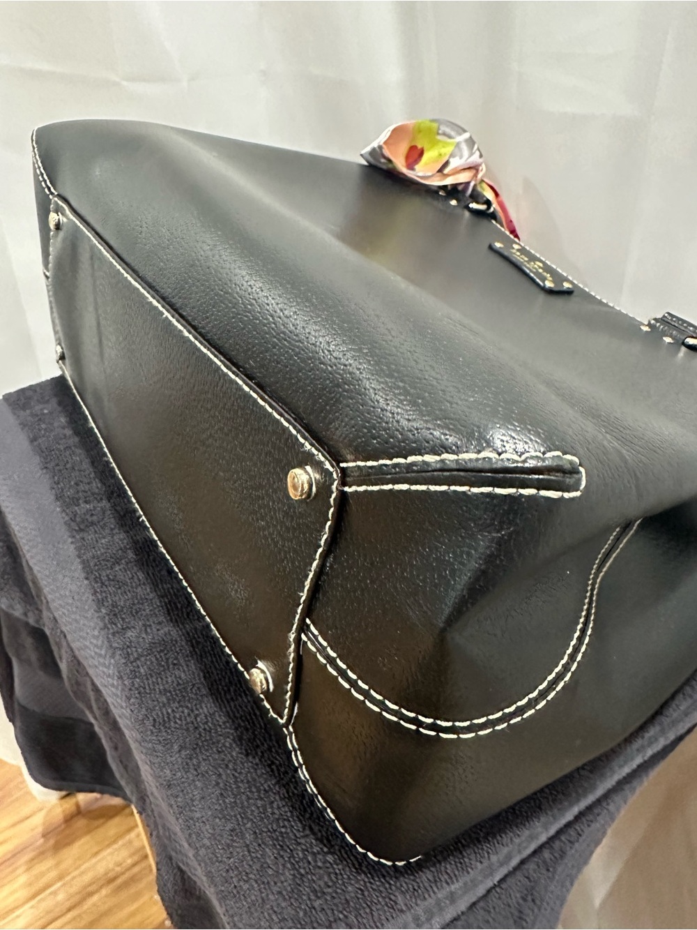 kate spade Black Leather Tote with Floral Scarf and Matching Wallet - Picture 13 of 17